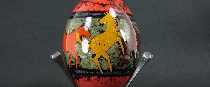 Thoughts on the Drop-Pull Style of Egg Art (and how I can’t draw animals on eggs)